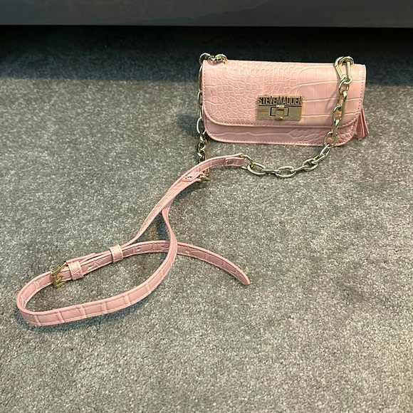 Apricot crocodile Steve Madden clutch with shoulder strap - Picture 1 of 1